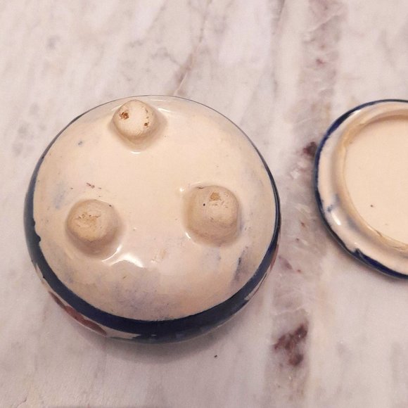 Vintage Sorrento Ceramic Hand Painted Floral Footed Jar - Picture 10 of 11